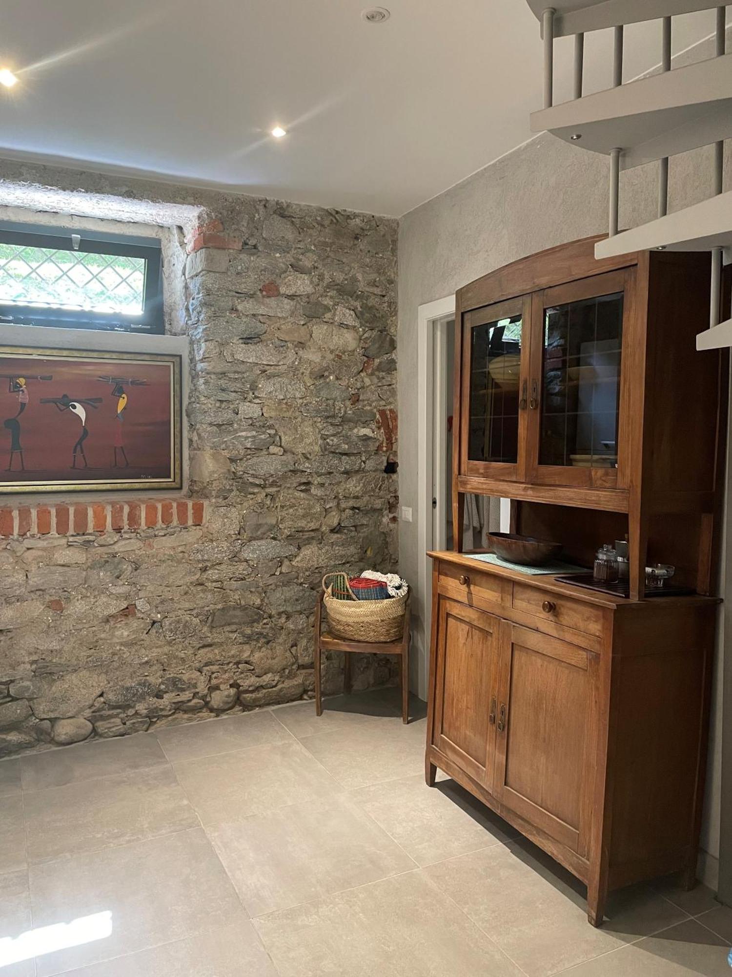 Villa Bacchetta - Stone Cottage Oleggio Castello Eksteriør bilde